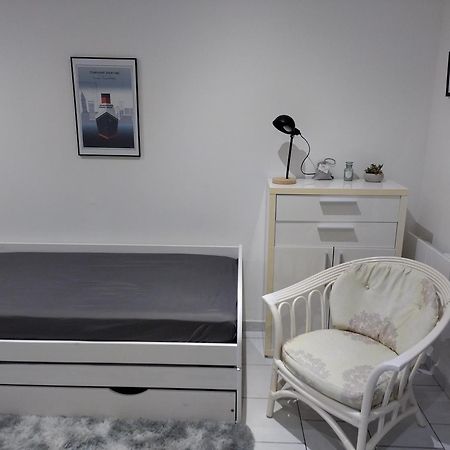 Studio Charmant Canape Lit Netflix Prime Video Wifi Dazn Le Havre Exteriör bild